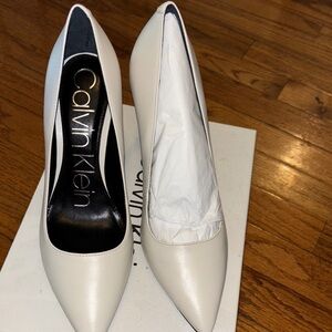 Calvin Klein White Stiletto Heels Elegant Pumps